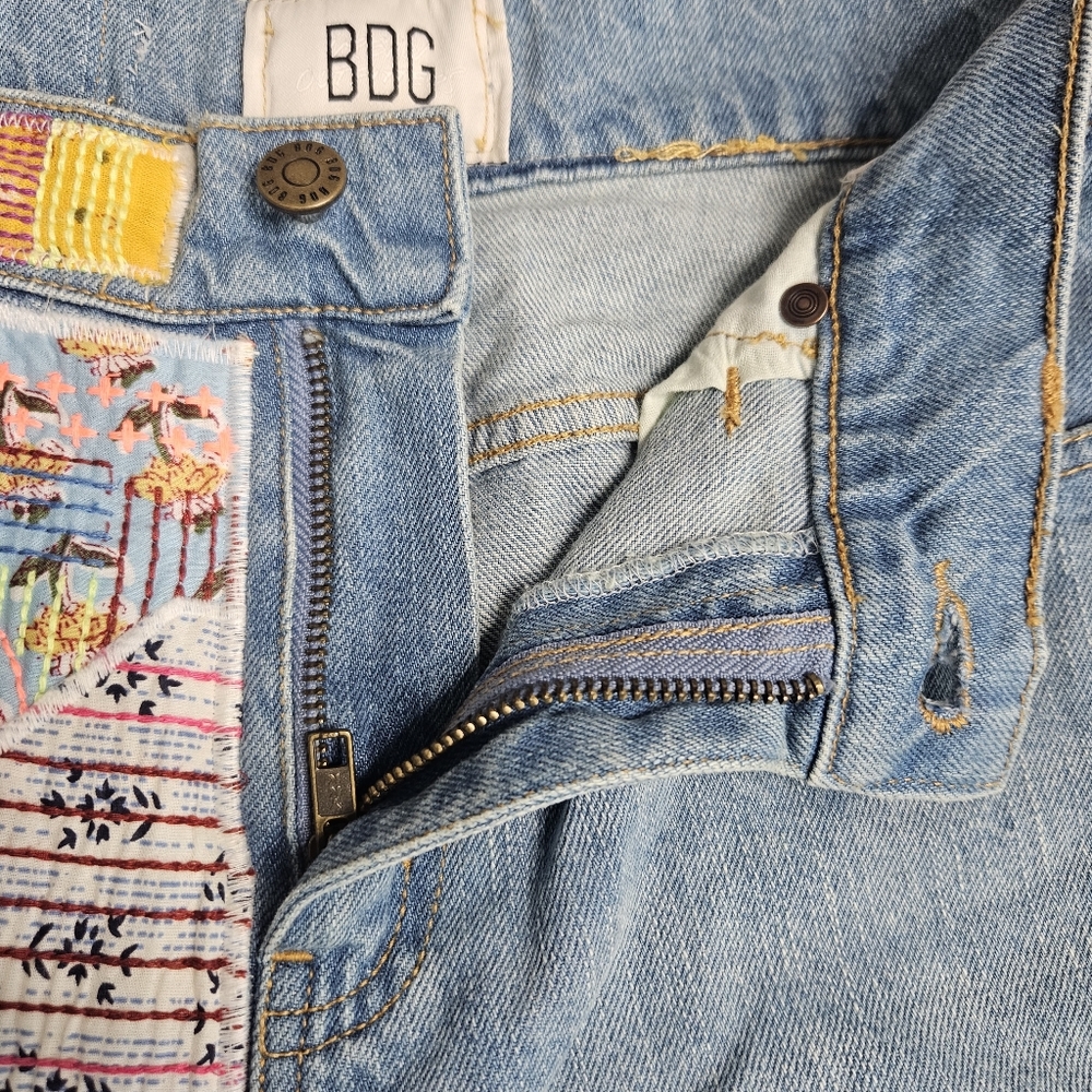 Urban Outfitters BDG Womens High Rise Patchwork Boho Flare Raw Hem Jeans Sz 27 - Picture 4 of 16